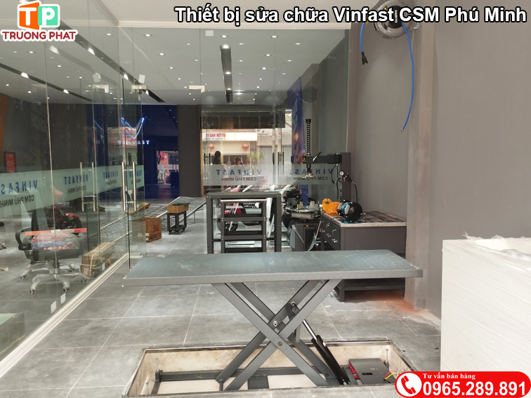 Thiết bị cửa hàng xe điện Vinfast cấp 2
